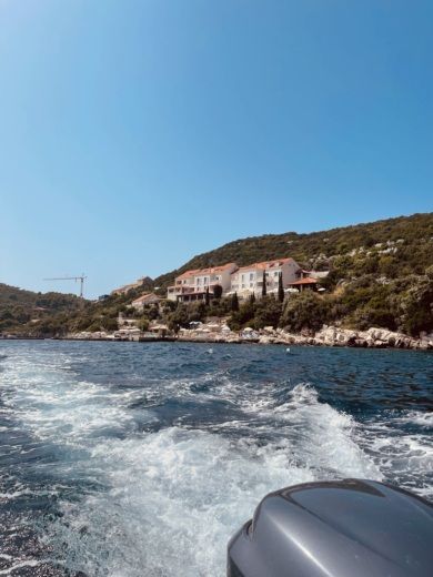 Dubrovnik Motorboat Atlantic Marine Sun Cruiser 690 alt tag text
