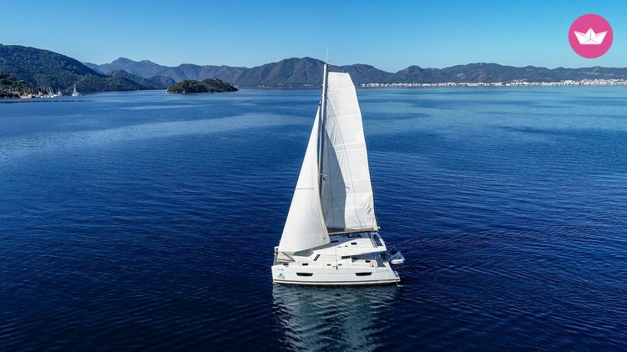 Catamaran FOUNTAINE PAJOT LUCIA 40 11.73m
