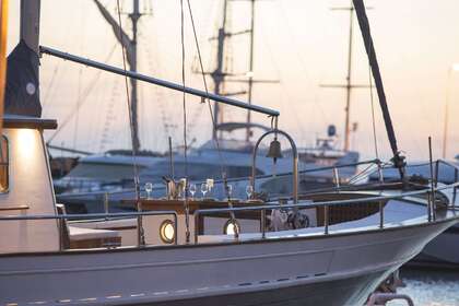 Charter Gulet Motor Sailor 24,8 m Athens