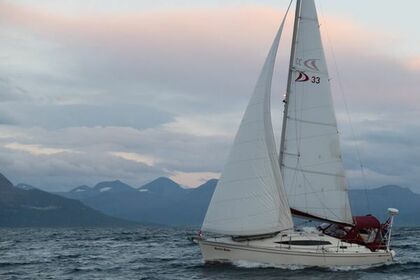 Hire Sailboat Delphia 33 Harstad Municipality