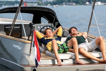 Luxe Tender Sloep Loosdrecht