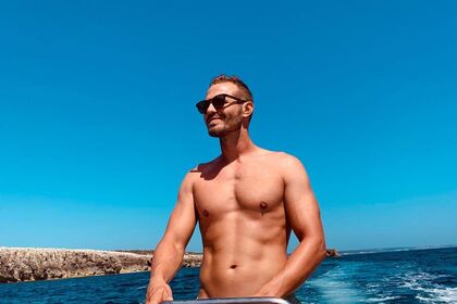 Louez ce bateau sans permis et partez à Minorque