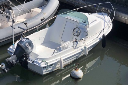 Rental Motorboat NAUTI-PLAST Polo 5 Saint-Pierre