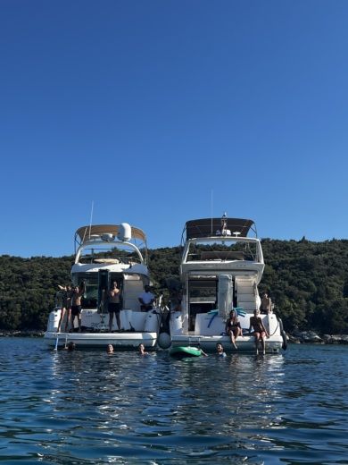 Ντούμπροβνικ Motorboat Jeanneau Prestige 400 Fly alt tag text