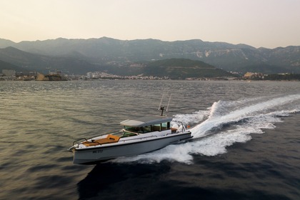 Rental Motorboat Axopar 37 Budva