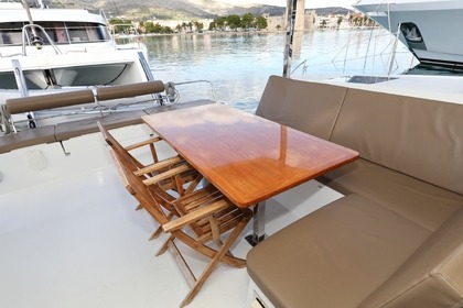 Hyra båt Katamaran FOUNTAINE PAJOT LUCIA 40 Trogir