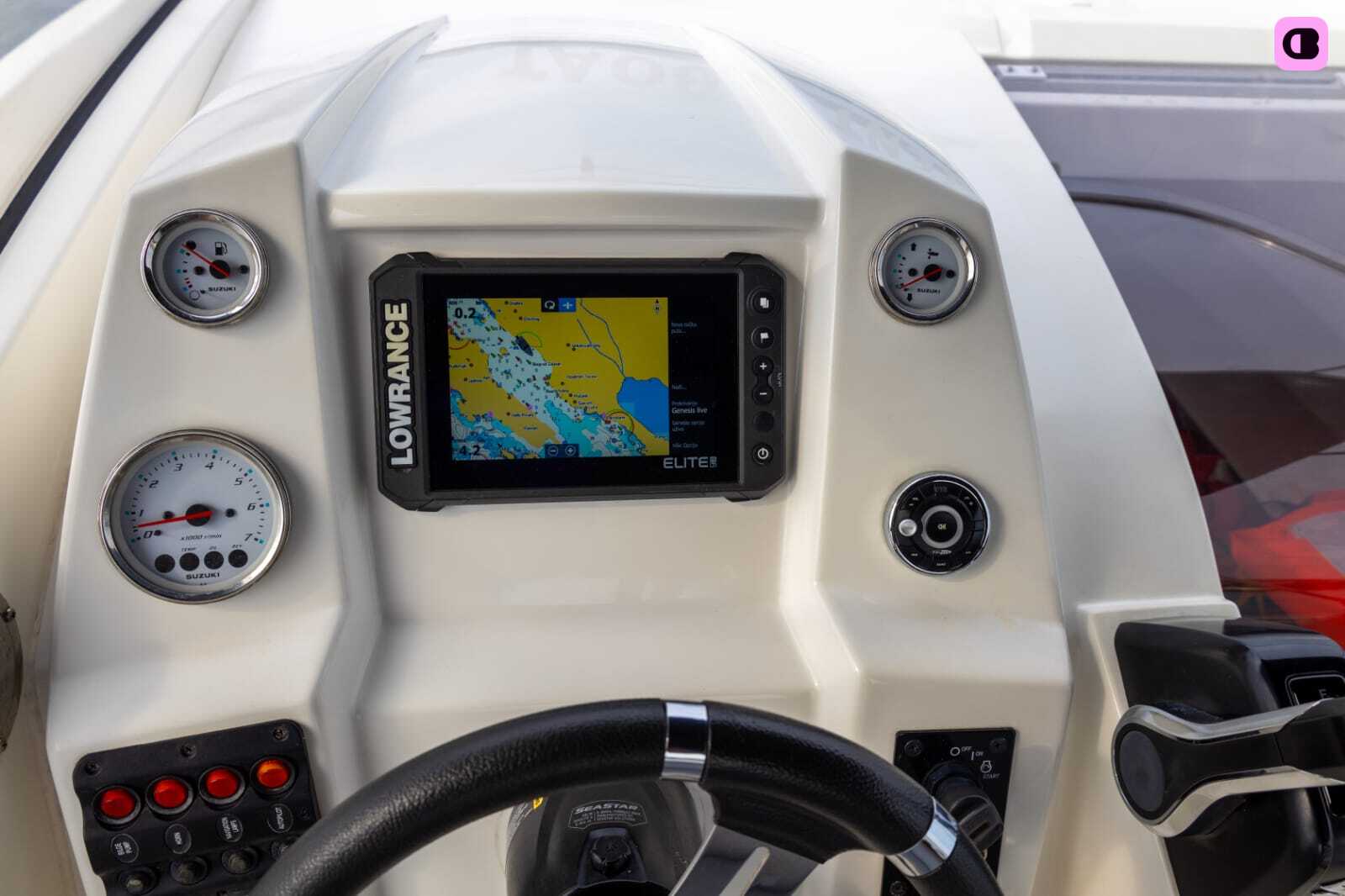 Bateau à moteur PRINCE 625 SUNDECK prince 200cv 5