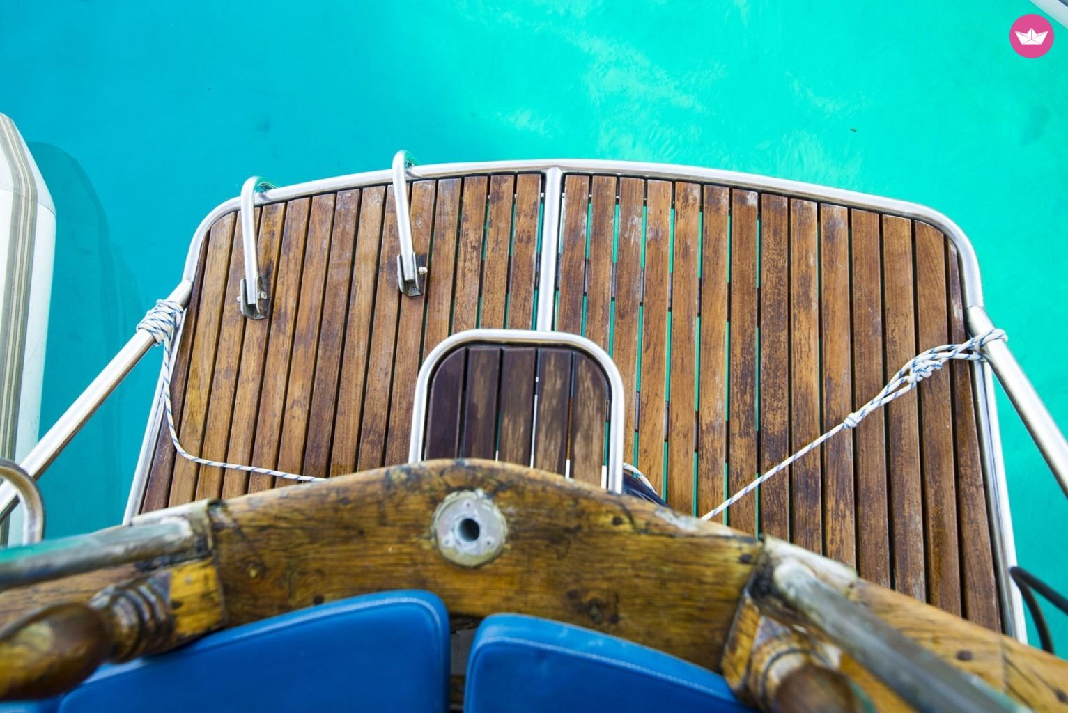 Motorboat Ca Tiho for hire