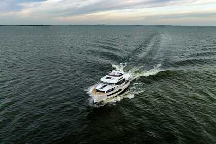 Czarter Houseboat Delphia Bluescape 1200 FLY Makkum