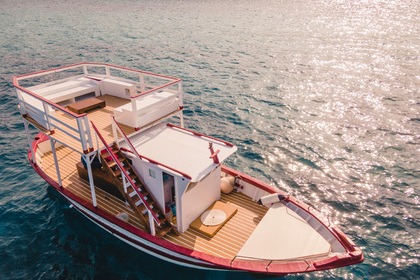 Hyra båt Båt utan licens  Nautica Liver Motobarca Syrakusa