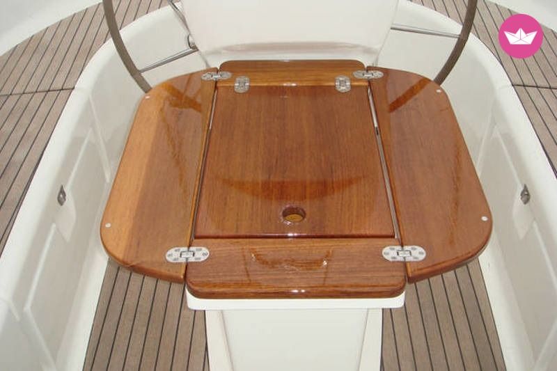 Charter Sailboat Bavaria 37 Cruiser Barcelona