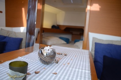 Jeanneau 349 - "Porto Tolero"