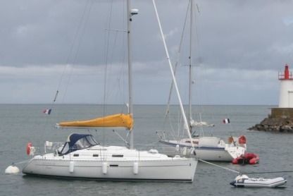 Charter Sailboat Beneteau Oceanis 31 Arzon