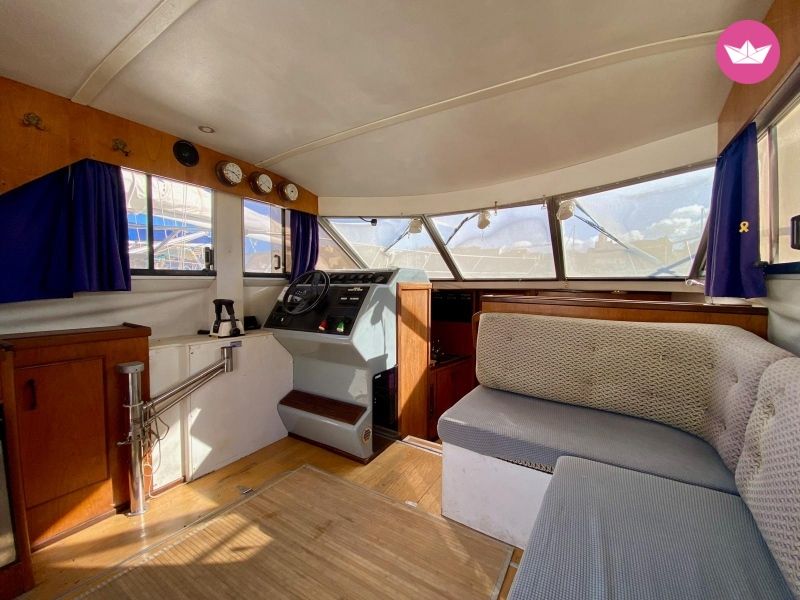 Bateau à moteur Fairline Corniche 5