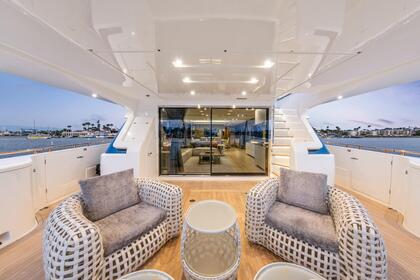 Luxury Deal! Ferretti 96 Ft Yacht for Rent in Cartagena, Colombia.