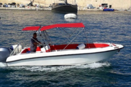 Hire Motorboat 21 feet SeaRover Birgu