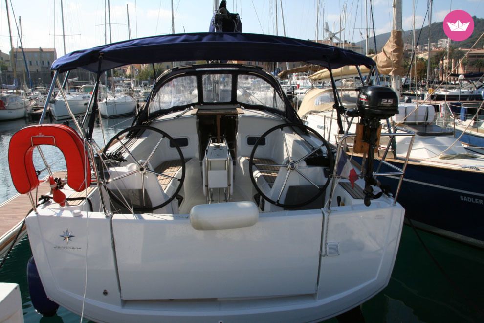 Sailboat Jeanneau Sun Odyssey 349  