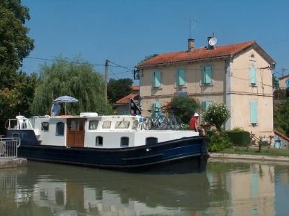 Location Bateau à moteur Euroclassic 139 Capestang