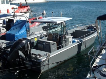 Charter Motorboat Conero Breeze 8.20 Cagliari