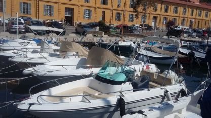 Location Bateau à moteur Nordkapp Bots Enduro 600 Villefranche-sur-Mer