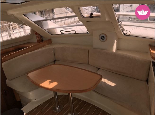 Catamaran  Leopard 40 for hire