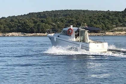 Rental Motorboat BENETEAU ANTARES 710 Jezera
