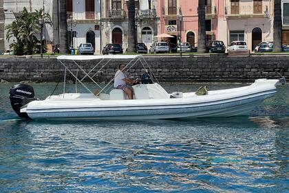 Verhuur RIB Maestral Maestral Italië