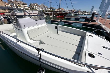 Alquiler Lancha Beneteau Flyer 8 Spacedeck Cambrils