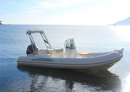 Location Semi-rigide Capelli Tempest 626 Agay