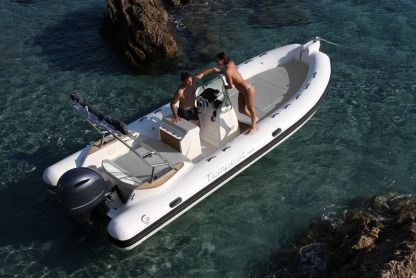 Charter RIB Capelli Tempest 650 Ibiza