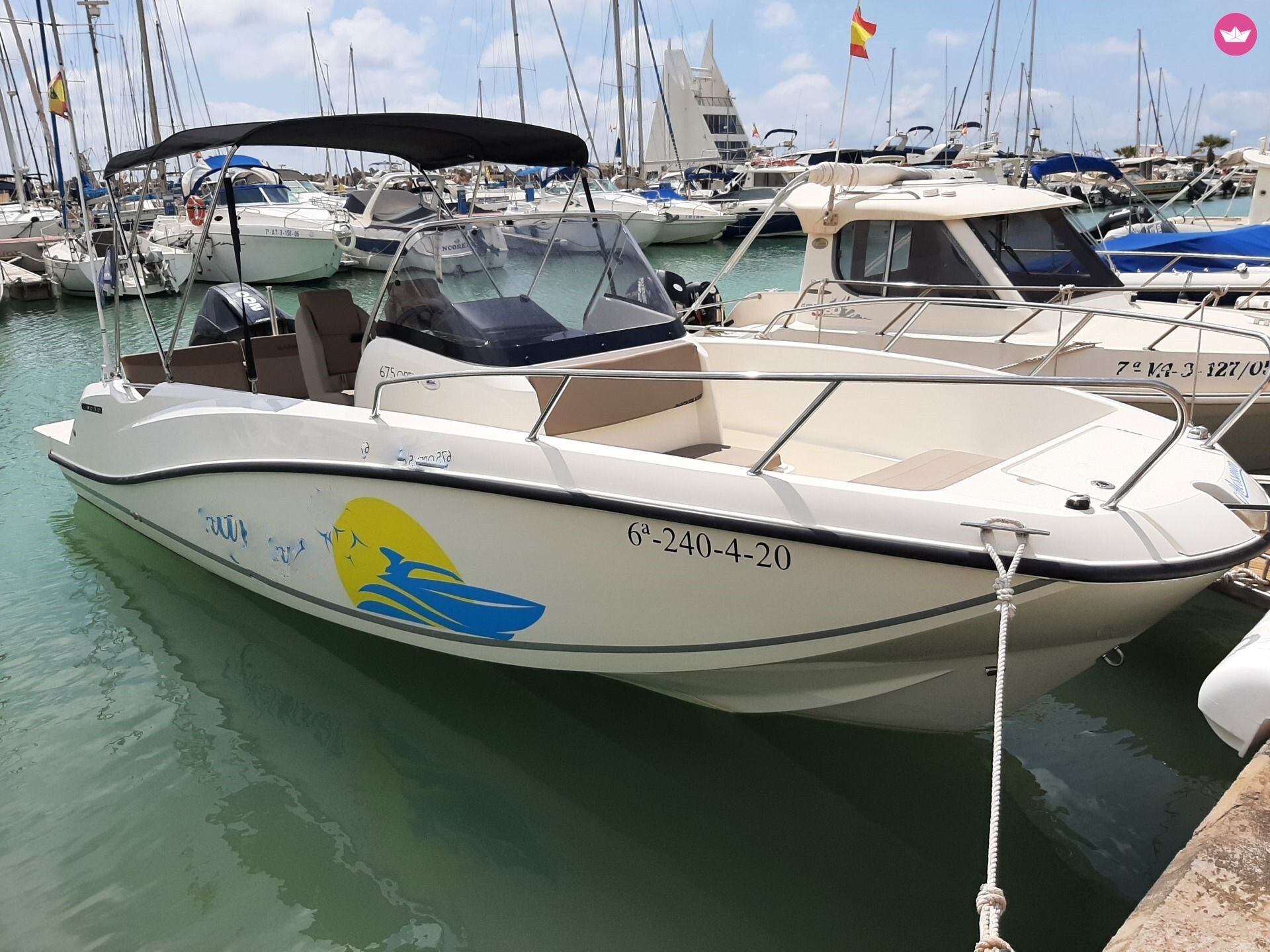 Bateau à moteur