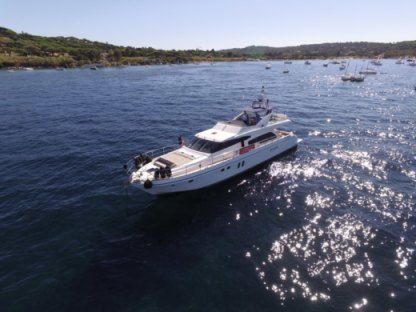 Czarter Łódź motorowa Guy Couach 2200 Fly Saint-Tropez