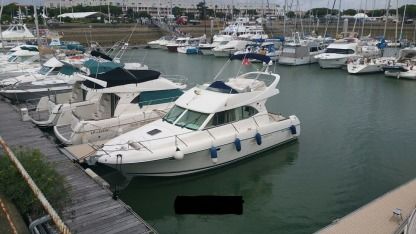 Location Bateau à moteur Jeanneau Prestige 36 Fly Royan