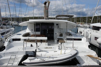 Charter Catamaran Fountaine Pajot Lipari 41 Punat