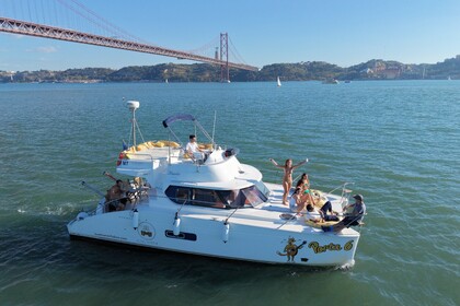 Charter Catamaran Fountaine Pajot Highland 35 Lisbon