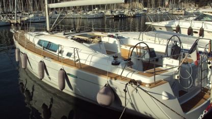 Charter Sailboat Beneteau Oceanis 50 La Spezia