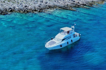 Hyra båt Motorbåt JEANNEAU PRESTIGE 46 FLY Split