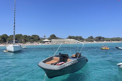 Hire Boat without licence  Magonis Wave 15 hp Santa Eulalia del Río