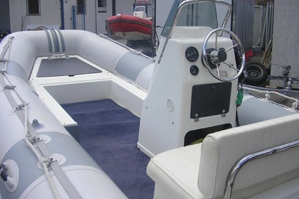 Rental RIB Zodiac Cherokee 495 Cesarica