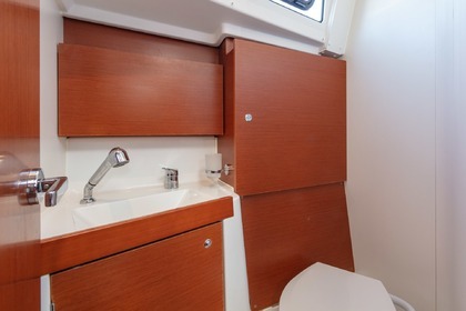 Segelboot BENETEAU OCEANIS 38,1 11,5 m.