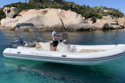 Miete Motorboot Capelli Capelli Tempest 650 Les Issambres