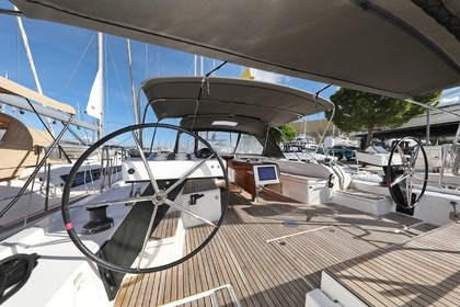 Hyra båt Segelbåt Dufour Yachts Dufour 530 - 6 cab. Trogir