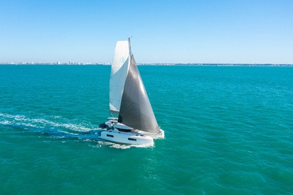 Location Catamaran Lagoon LAGOON 38 Bonifacio