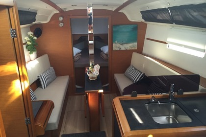 Jeanneau Sun odyssey 349