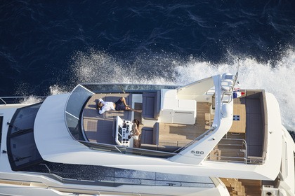 Location Yacht à moteur Prestige 680 Antibes