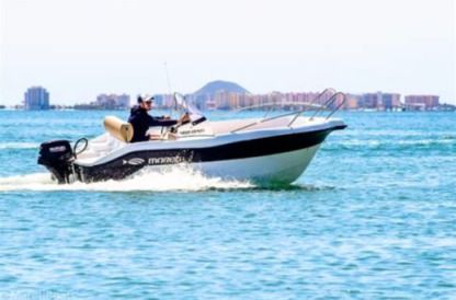 Location Bateau à moteur Mareti 450 Torrevieja