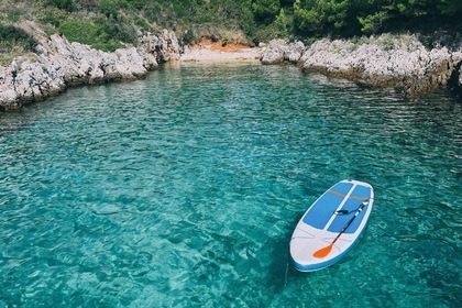 All Inclusive Private Boat Tours on a Vintage Sport Fishing Boat