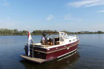Motorboot Cabin Langenberg Samana
