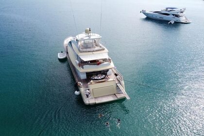 Luxury Motor Yacht With Jacuzzi in Bodrum