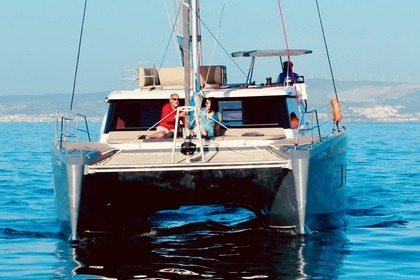 Alquilar catamarán de lujo en Barcelona